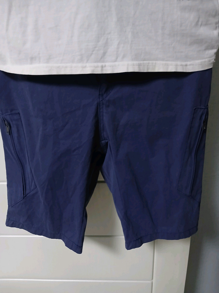 C. P 컴 퍼 니 카고 반바지 이미지