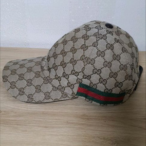 구찌 모자/볼캡 M(58) 정품S급(한글텍)프라다루이비통디올고야드샤넬셀린느보테가생로랑발렌시아가버버리가방슈프림 이미지