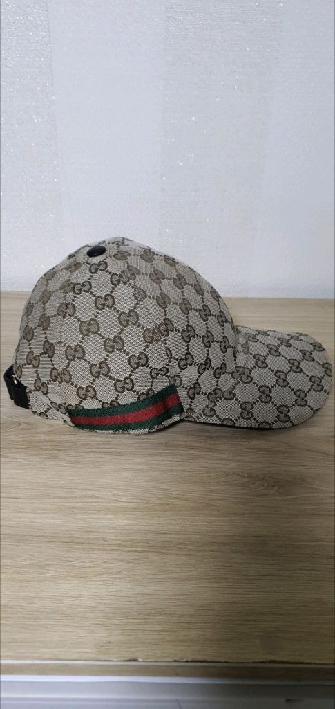 구찌 모자/볼캡 M(58) 정품S급(한글텍)프라다루이비통디올고야드샤넬셀린느보테가생로랑발렌시아가버버리가방슈프림 이미지