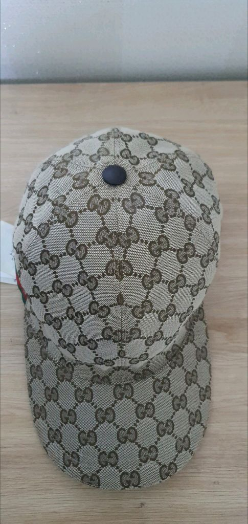 구찌 모자/볼캡 M(58) 정품S급(한글텍)프라다루이비통디올고야드샤넬셀린느보테가생로랑발렌시아가버버리가방슈프림 이미지