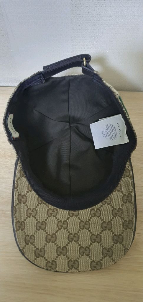 구찌 모자/볼캡 M(58) 정품S급(한글텍)프라다루이비통디올고야드샤넬셀린느보테가생로랑발렌시아가버버리가방슈프림 이미지