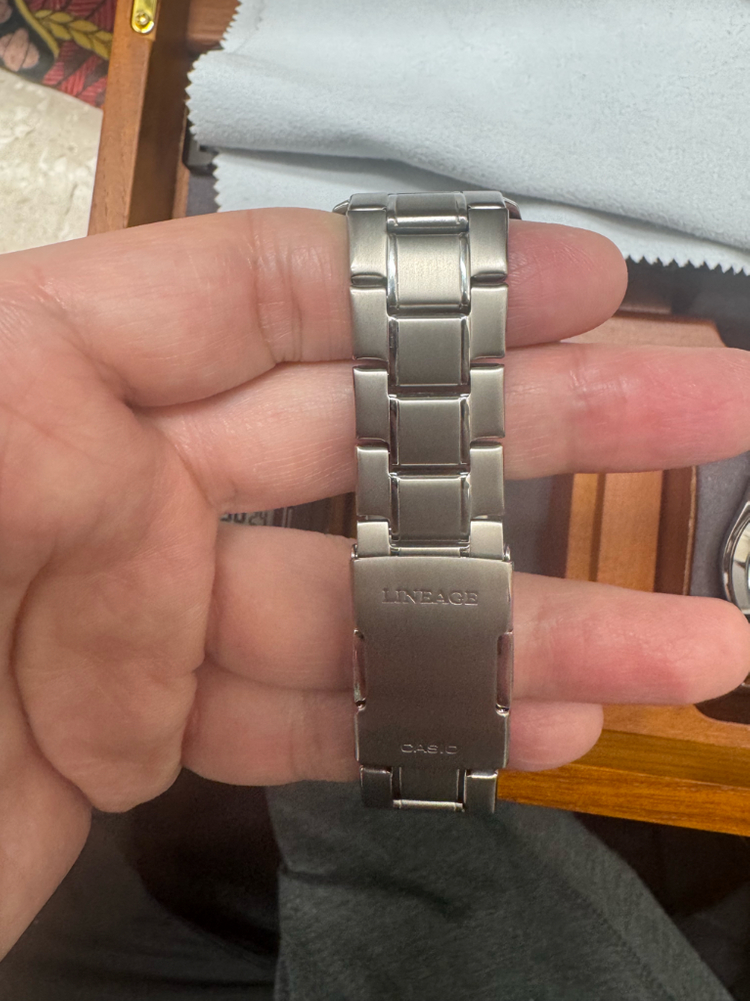 카시오 리니지 LCW-M100TSE-1AJF 손목시계 이미지