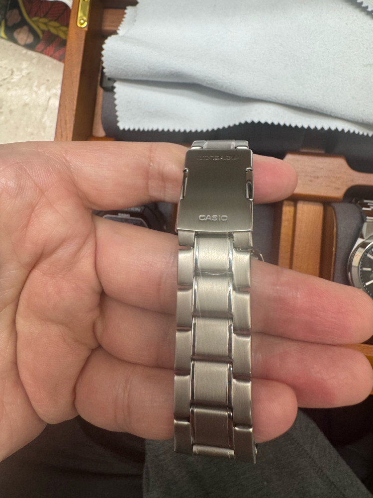 카시오 리니지 LCW-M100TSE-1AJF 손목시계 이미지