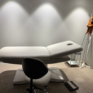 마사지 전동 베드 왁싱 전동 베드 미용 전동 베드 이미지