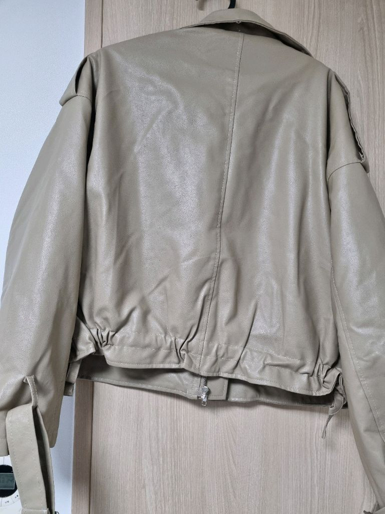 ulia 인조레더 크롭 자켓 베이지 무료배송 이미지