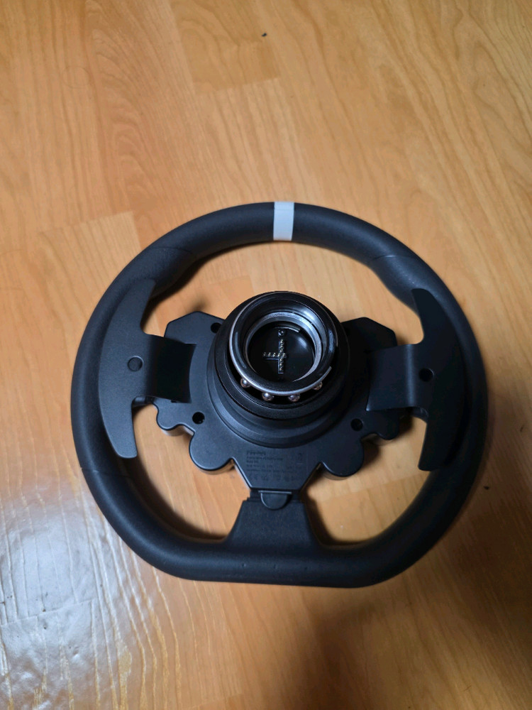 레이싱휠 이미지