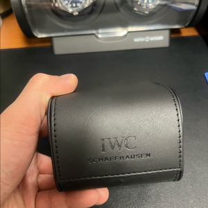IWC 샤프하우젠 휴대용 / 여행용 시계 케이스 이미지