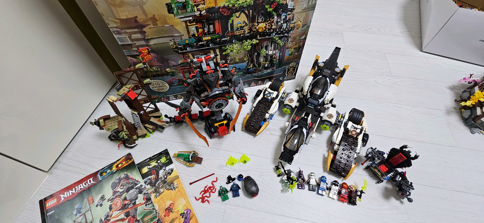 [일괄] 레고 닌자고 시티 정원 + 아이언 둠, 전차 이미지