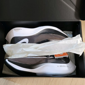 나이키 줌X 베이퍼플라이 넥스트% 블랙 275 이미지