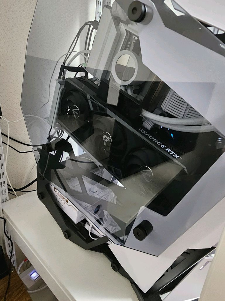 rtx4070ti 불칸 최상급기 판매합니다. 이미지