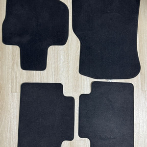 BMW X4 G02 18-24 정품 순정 매트 발매트 카매트 1,2열 새상태 팝니다. 이미지