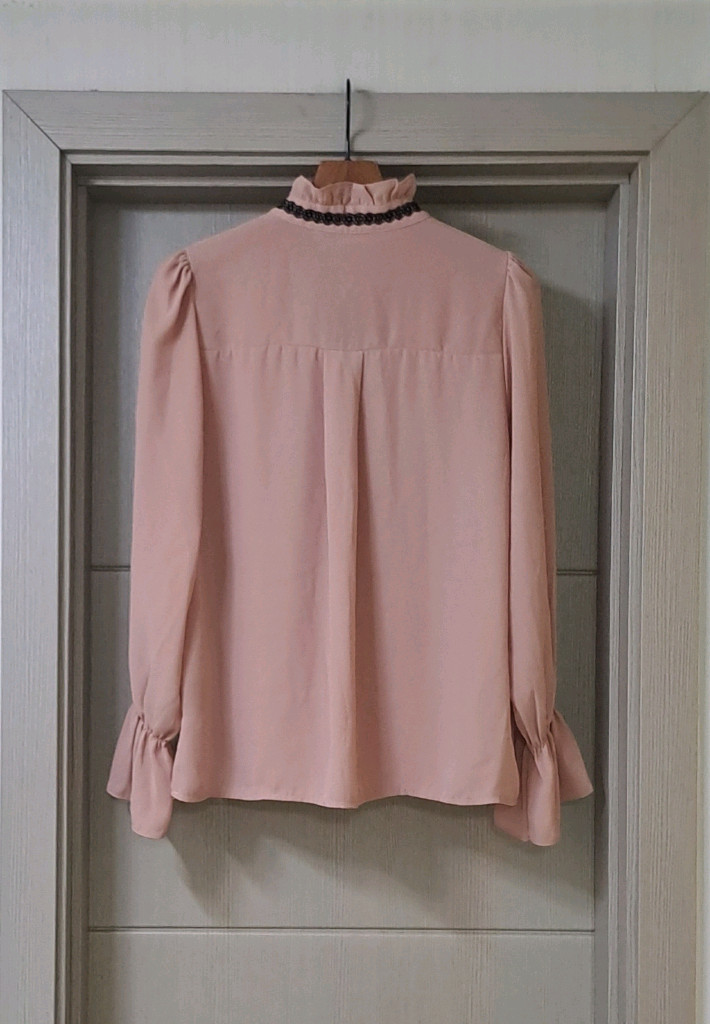 진주레이스끈블라우스 이미지