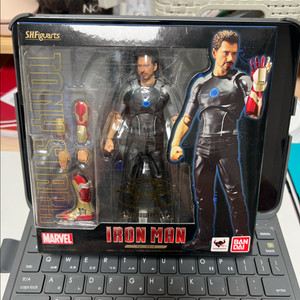 (가격인하) S.H.Figuarts SHF 아이언맨 시리즈 토니 스타크 초판 (파워 스테이지 포함) 이미지