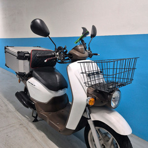 혼다 벤리 110 화이트 브라운 스쿠터 19년식 엔진최상컨디션 배달세팅 경정비 이미지