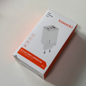 투키 GaN USB 2C1A 여행용 C타입 A타입 고속 충전기 67W 새제품 팝니다. 이미지