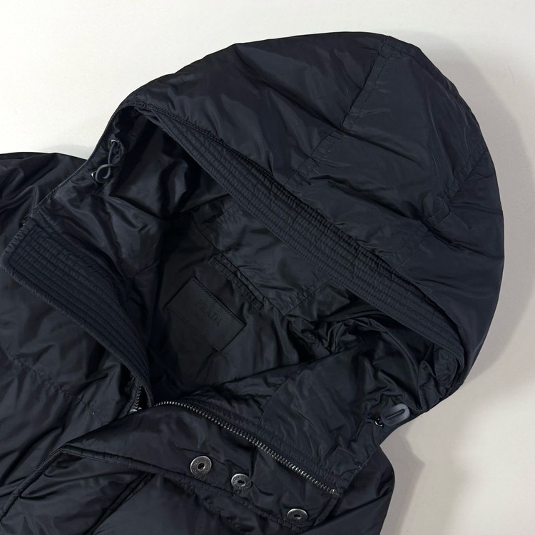 [S/당일출고]프라다 삼각로고 롱패딩 이미지