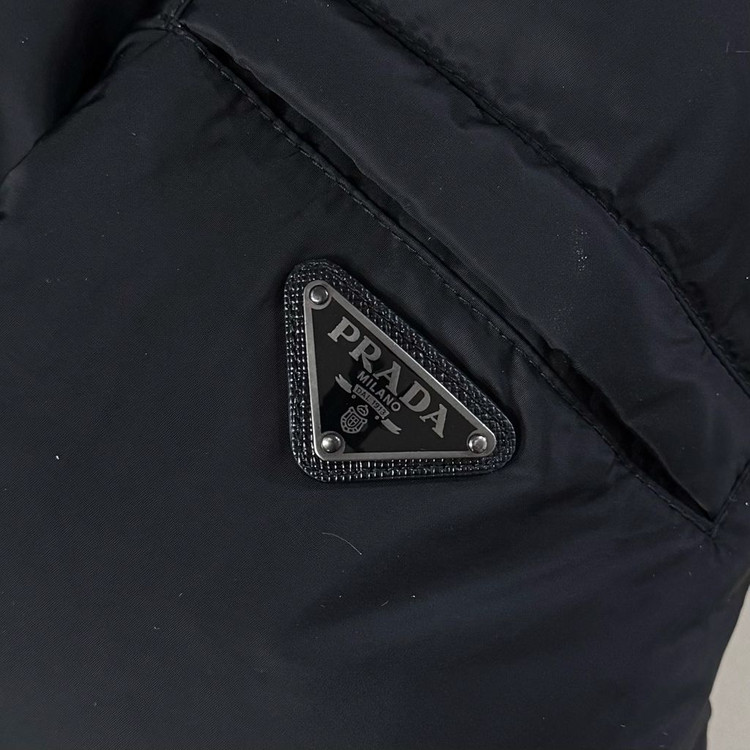 [S/당일출고]프라다 삼각로고 롱패딩 이미지
