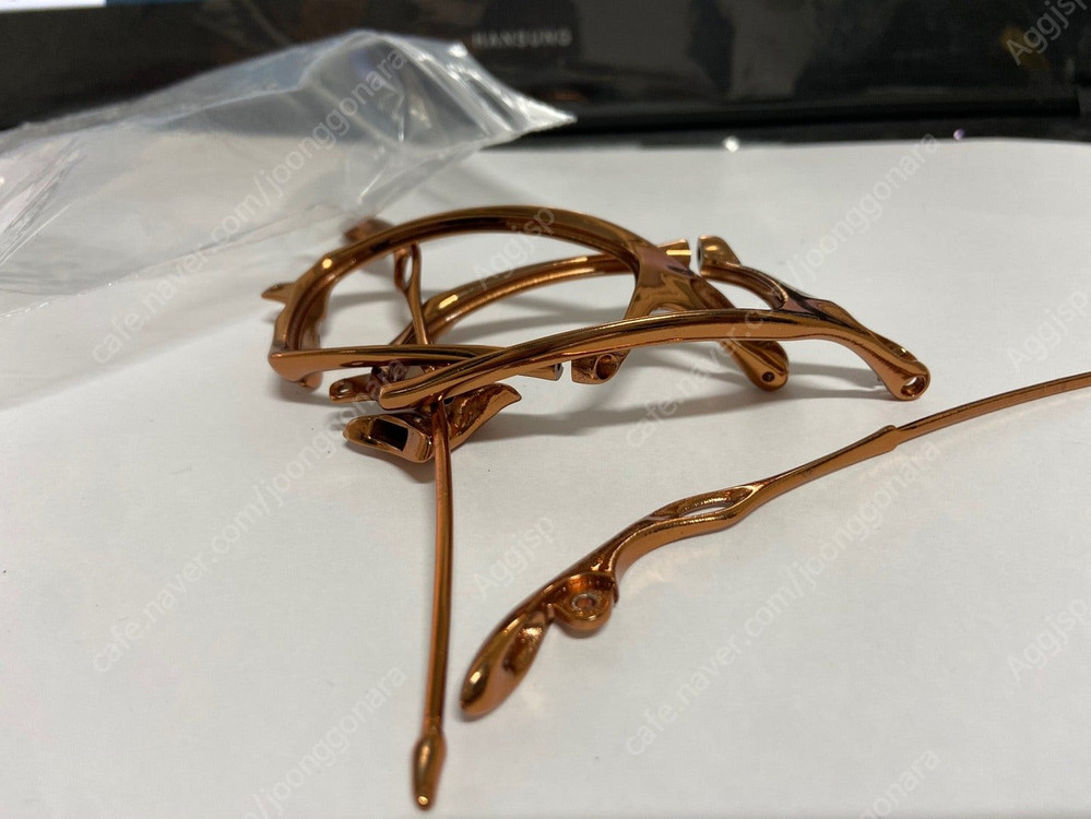 오클리 엑스메탈 선글라스 제품수리, 엑스메탈 도금, 소모품(렌즈,고무,볼트 등) 줄리엣 더블 엑스스퀘어드로미오 페니 이미지