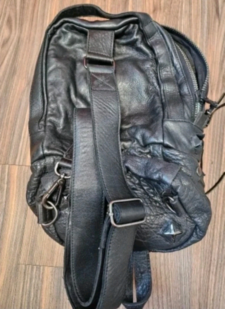 남녀ok! 일본구매 천연가죽 백팩.사카이.릭오웬스 이미지