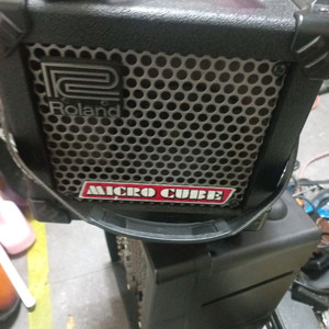 로랜드 마이크로 큐브 앰프 이미지