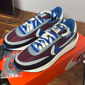 나이키 사카이 언더커버 LD 와플 나이트마룬 팀로얄 275 사이즈 지드래곤 스니커즈 운동화 신발 DJ4877-600 이미지