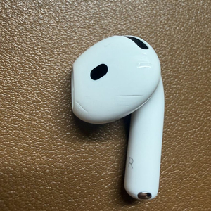 에어팟4 (노캔x) 오른쪽 유닛 이미지