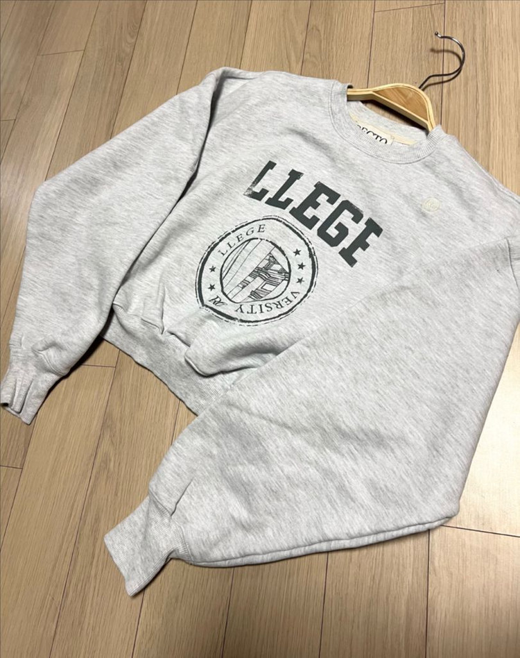 22년 렉토 RECTO LLEGE 로고 스웻셔츠 차정원 멜란지그레이 크롭 맨투맨 티셔츠 이미지
