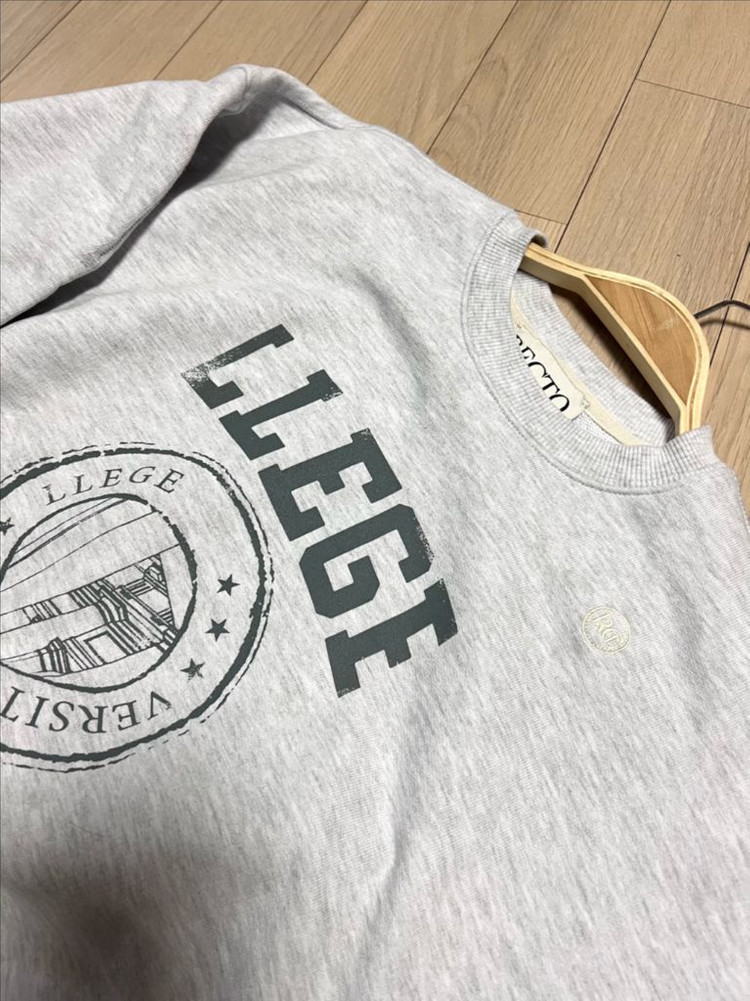 22년 렉토 RECTO LLEGE 로고 스웻셔츠 차정원 멜란지그레이 크롭 맨투맨 티셔츠 이미지