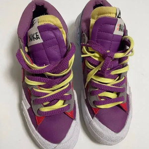 나이키 사카이 스니커즈 nike 이미지