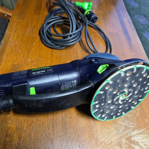 페스툴 샌딩기 이미지