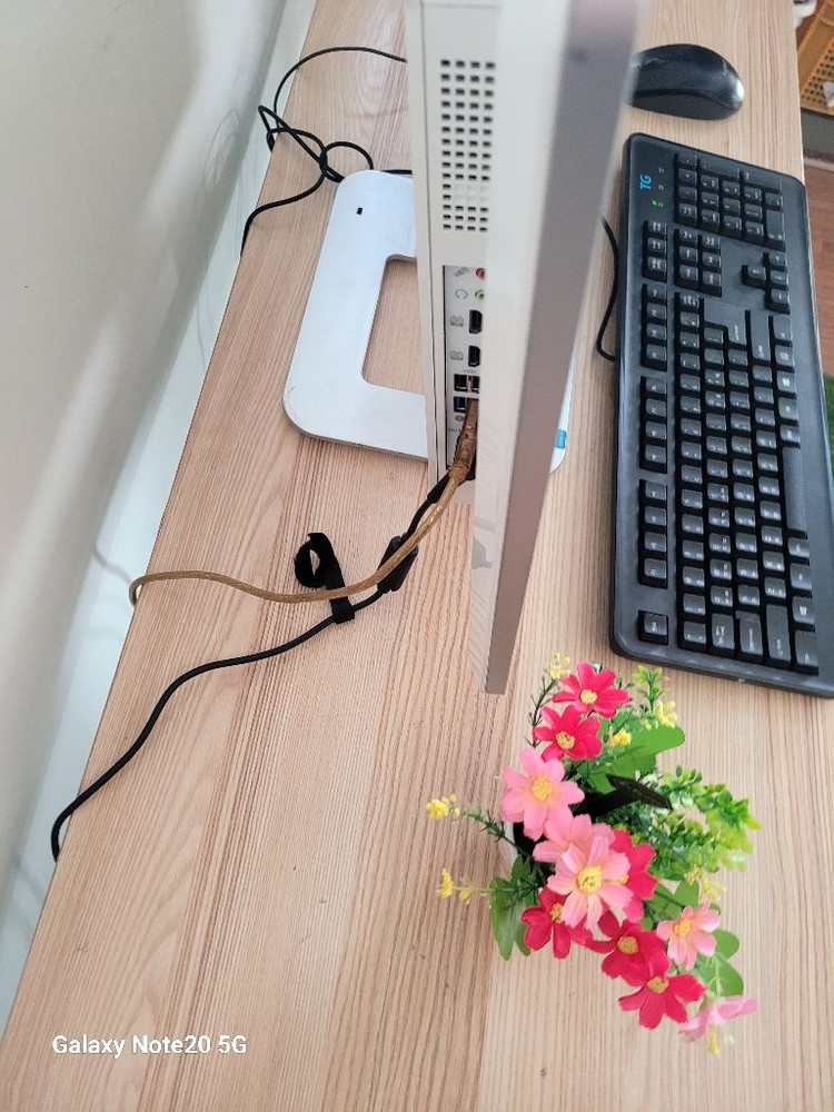 24인치 일체형(올인원) 컴퓨터 i5 이미지