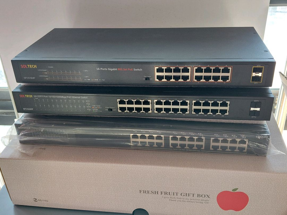 NETGEAR CCTV PoE 스위칭허브 24포트 기가 PoE허브 10/100/1000Mbps 이미지