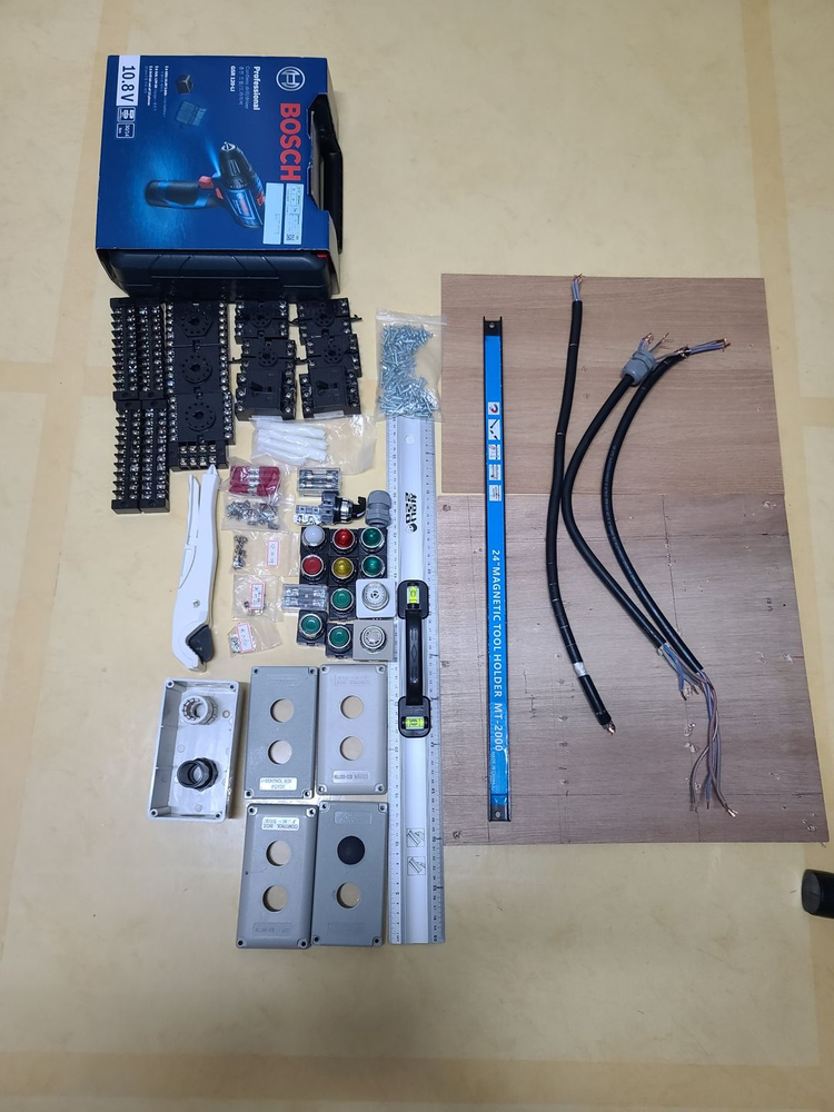 충전식 전동공구 세트 이미지