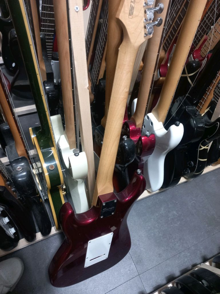 스윙 일렉기타 이미지