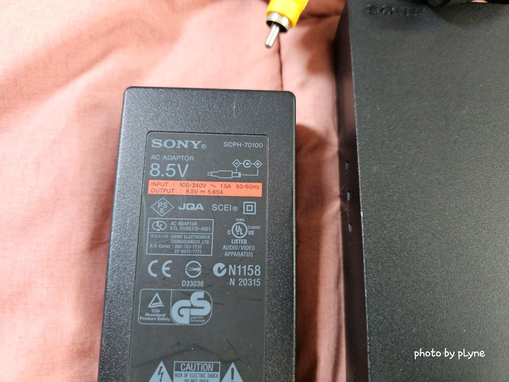 소니 플레이스테이션2 s2 슬림 모델(SCPH-70005) 이미지