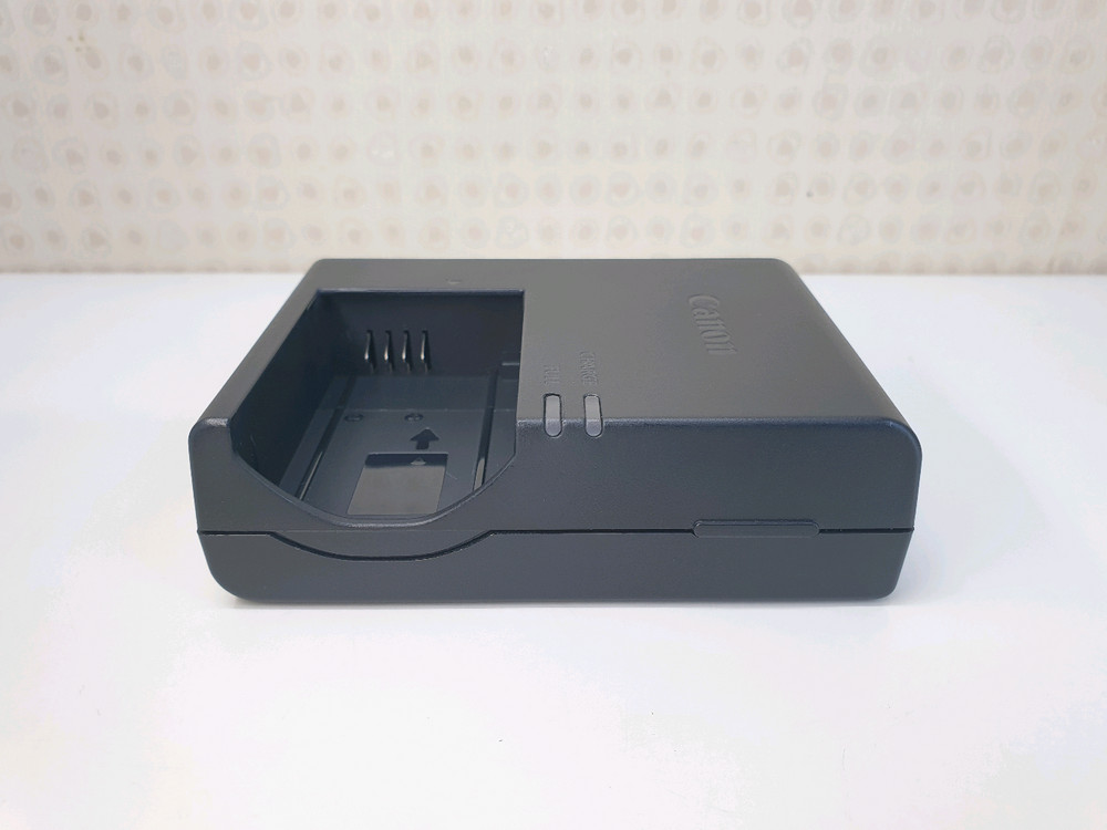 캐논 LC-E17E 배터리 충전기(LP-E17전용)(RP R50 800D 이미지