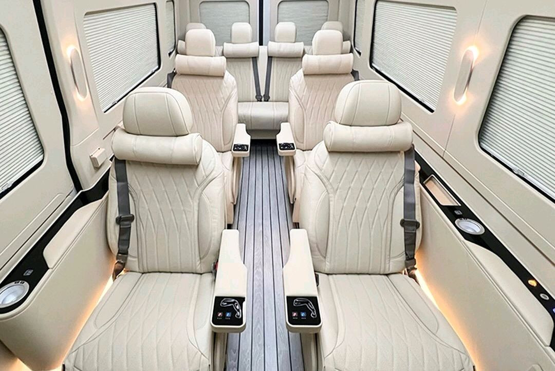 신차, 중고차. 9인승. 11인승. 15인승. 카니발. 스타리아. 쏠라티. 스프린트. 이미지