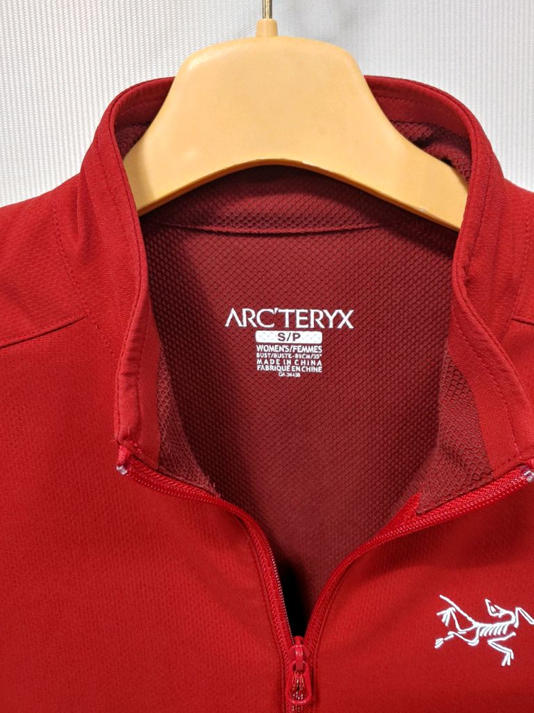 아크테릭스 바람막이 자켓 여성s 이미지