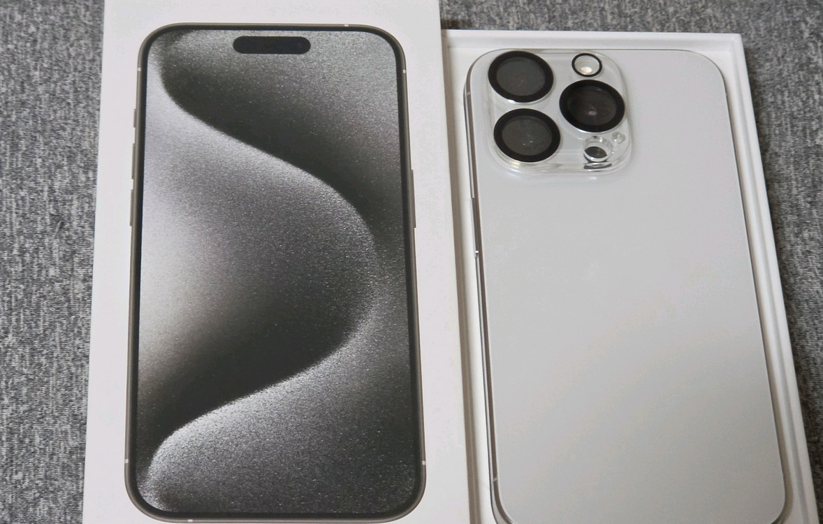 아이폰 15프로 pro 화이트 256기가 공기기/서울 이미지