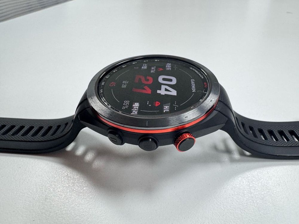 가민 어프로치 S70 47mm 골프 GPS 스마트워치 이미지