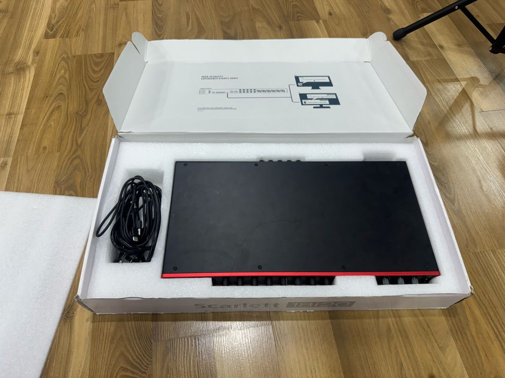 오디오 인터페이스 포커스라이트 스칼렛 18i20 3세대 이미지