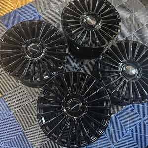 아우디 이트론 E-TRON Q7 만소리 스타일 22인치 중고휠 이미지