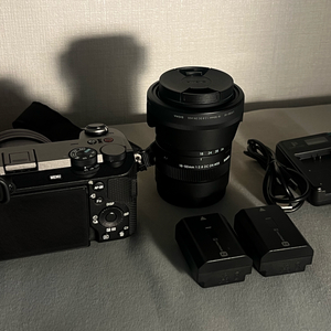 소니 a6700 + 시그마 18-50mm F2.8 렌즈 일괄 판매 이미지