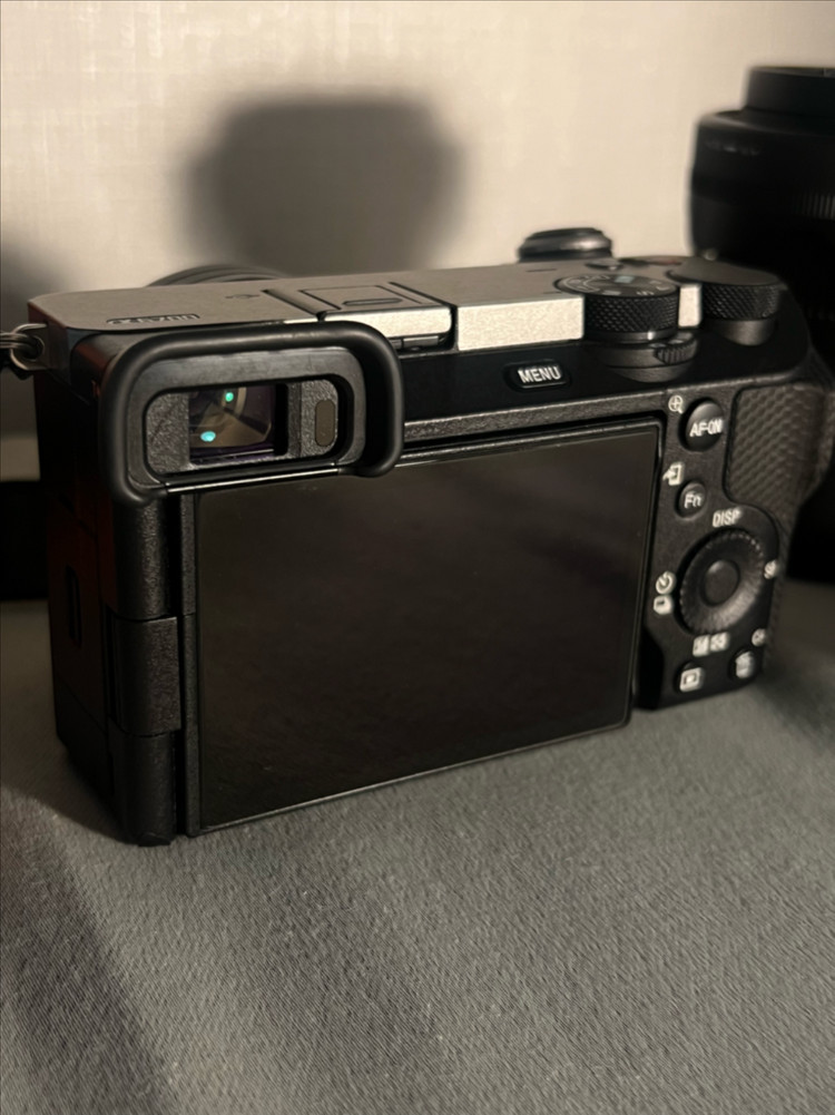 소니 a6700 + 시그마 18-50mm F2.8 렌즈 일괄 판매 이미지