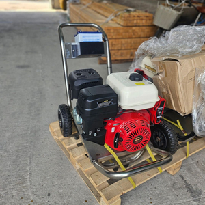 야마비시 엔진 고압세척기 300바 새거 140만원에 팝니다 이미지