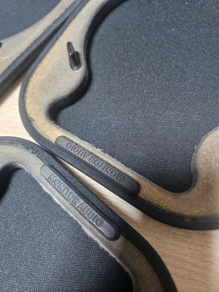 모니터 오디오 gs10 골드 시그니쳐 북쉘프 스피커 이미지