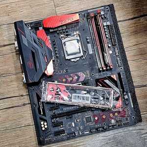 Z270 Gaming K4 메인보드 / I5 6600 CPU 이미지