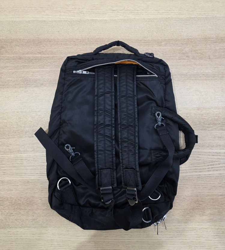 요시다 포터 탱커 3WAY 브리프케이스 백팩 블랙 판매. 622-79308 이미지