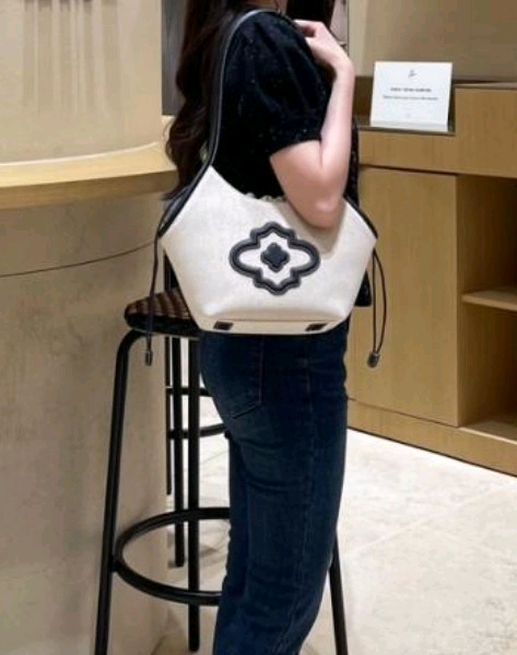 오야니 가방 이미지