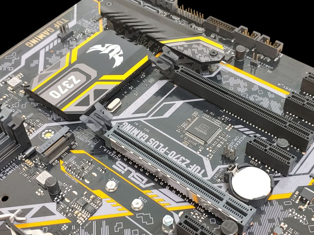 에이수스 TUF Z370-PLUS GAMING 메인보드 이미지